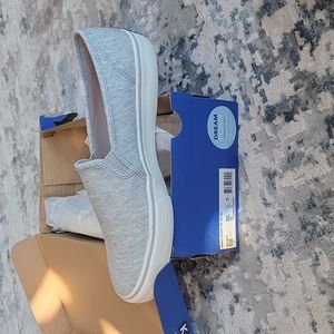 Keds dream foam size 11  slip on sneakers nwt